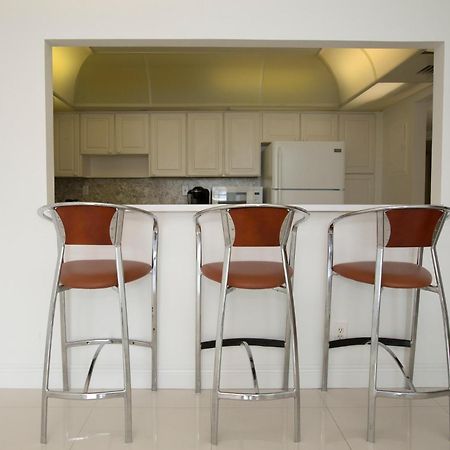 Ocean Reserve Luxury Condos Across From Sunny Isles Beach Miami Beach Zewnętrze zdjęcie