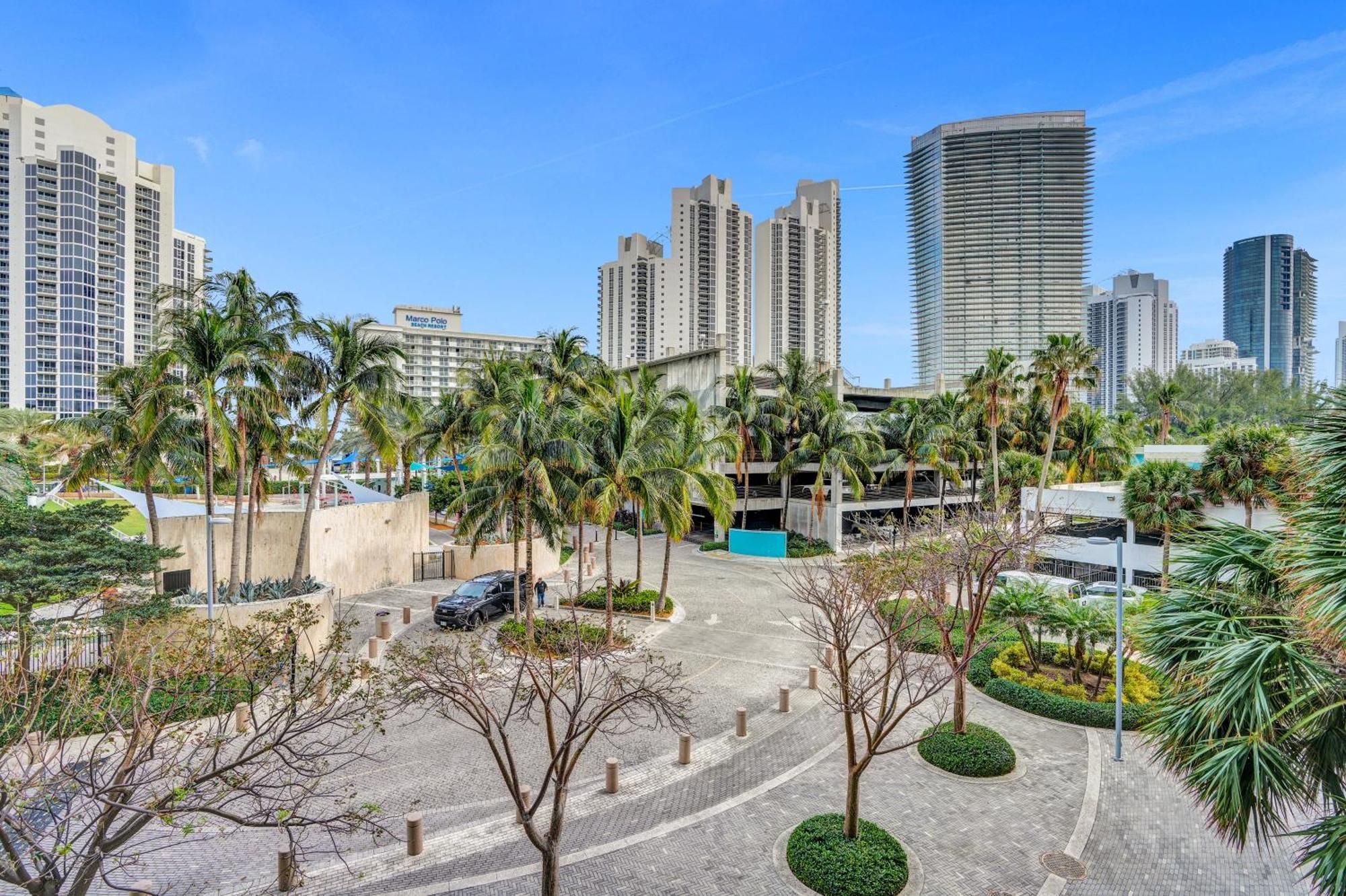 Ocean Reserve Luxury Condos Across From Sunny Isles Beach Miami Beach Zewnętrze zdjęcie