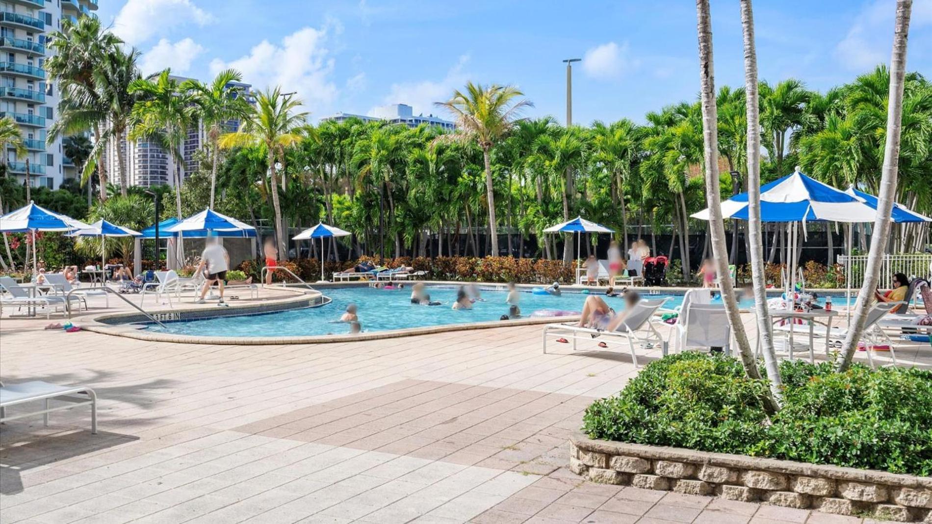 Ocean Reserve Luxury Condos Across From Sunny Isles Beach Miami Beach Zewnętrze zdjęcie